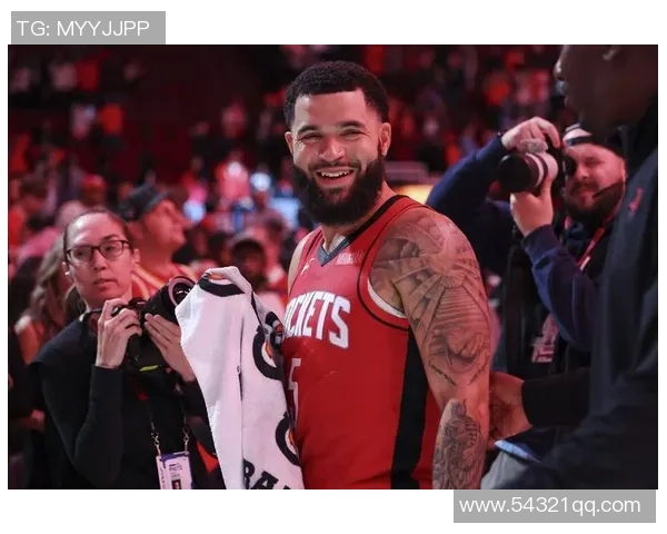 火箭与勇士西部决赛第五场第四节精彩对决回顾与分析